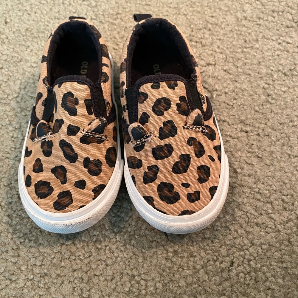 Old navy shoes